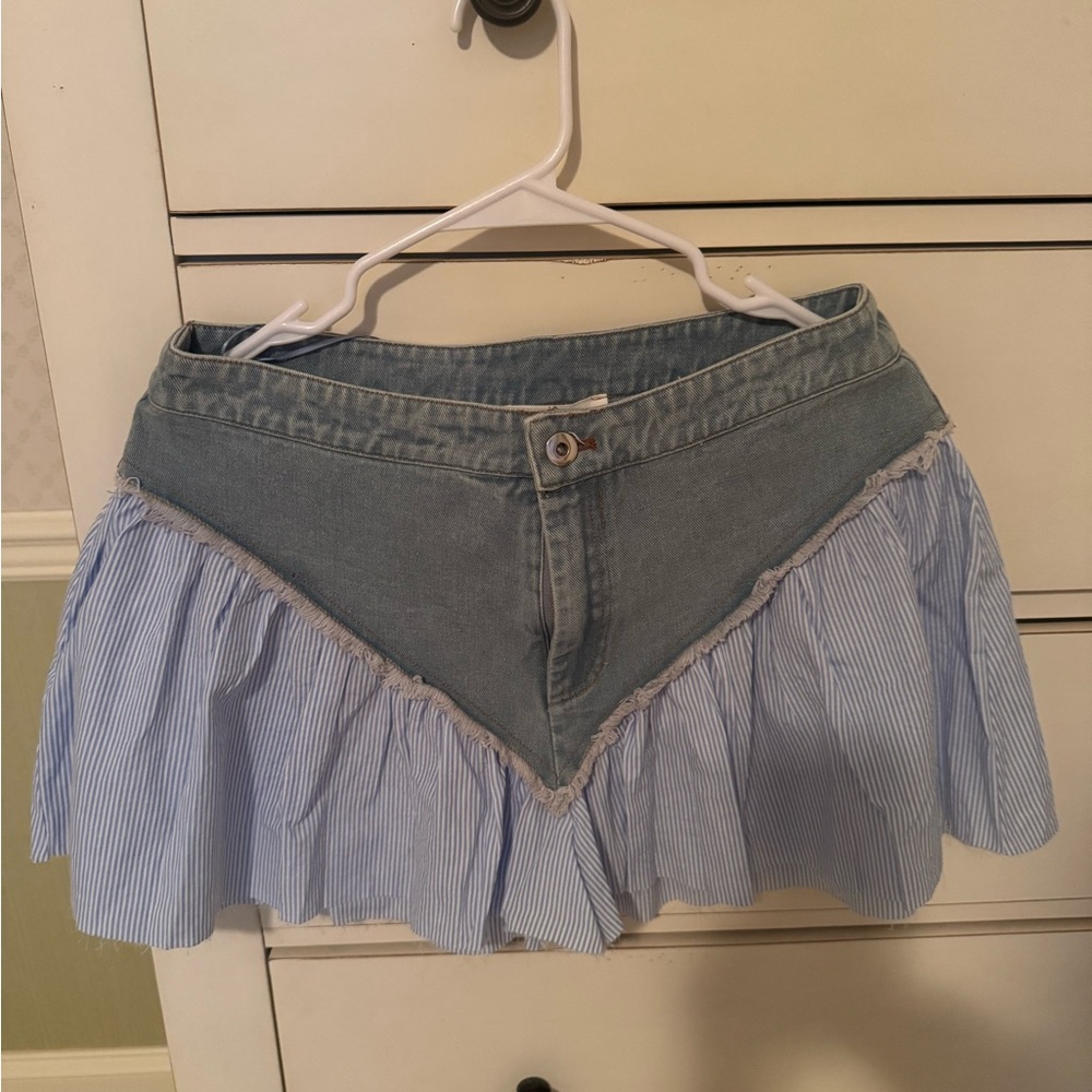 New, denim flare short skort, size Large